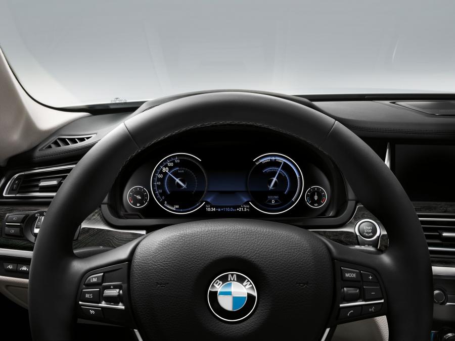  BMW 750d xDrive 2012 года  (фото 12 из 54)